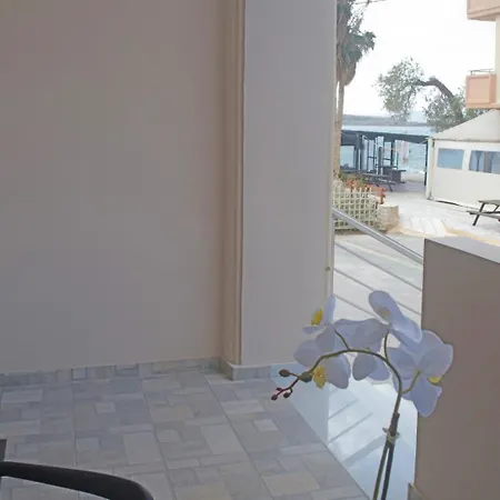 Thalia Chanla Apartman *